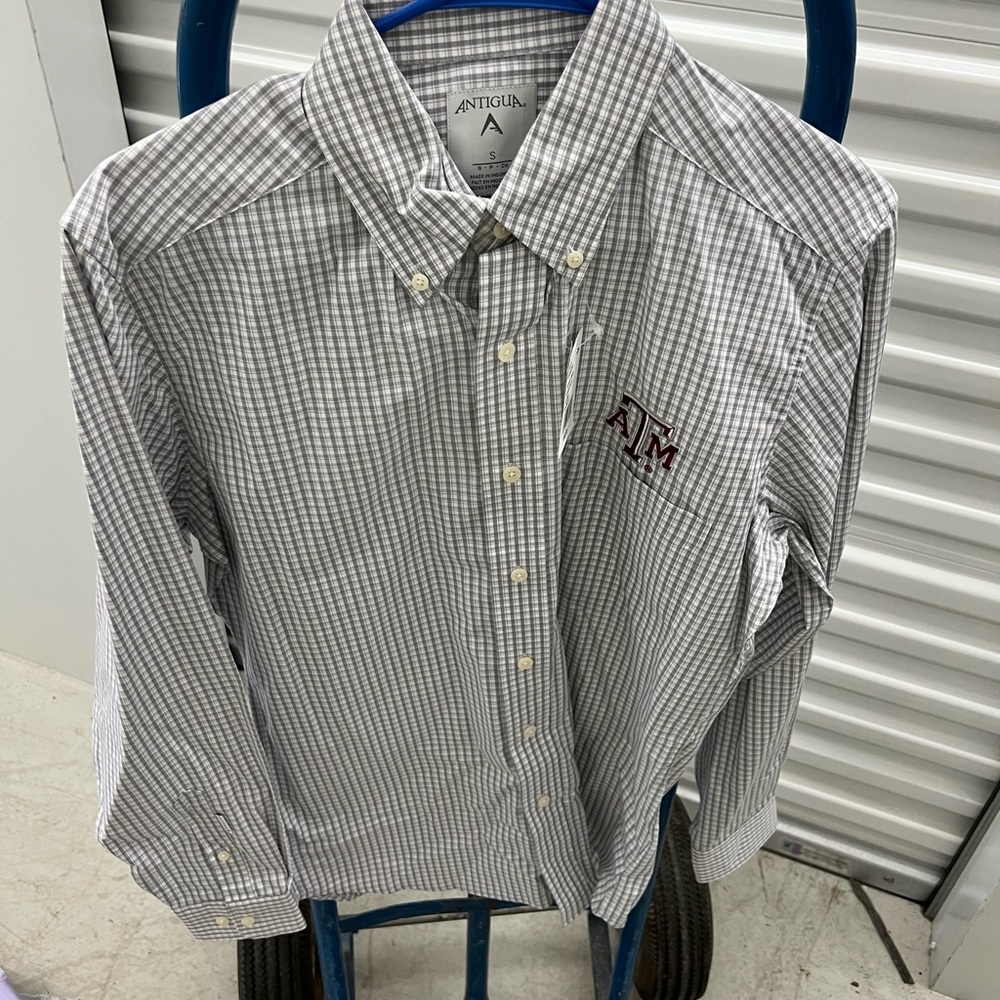 A&M Mens Button Down